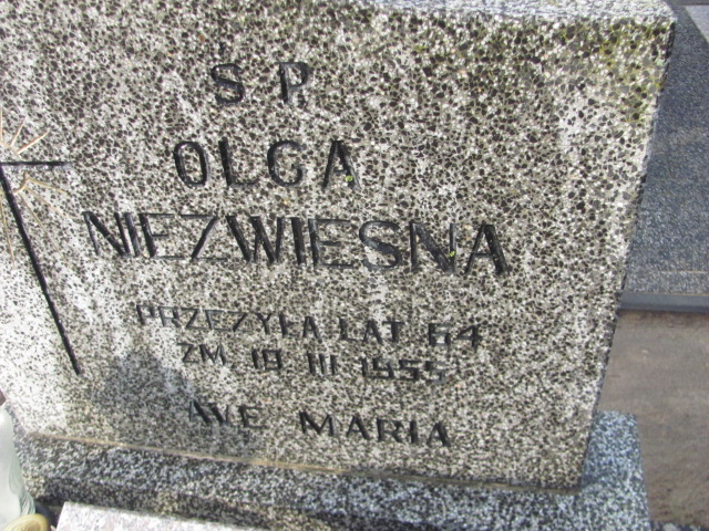 Olga Niezwiesna Łobez - Grobonet - Wyszukiwarka osób pochowanych