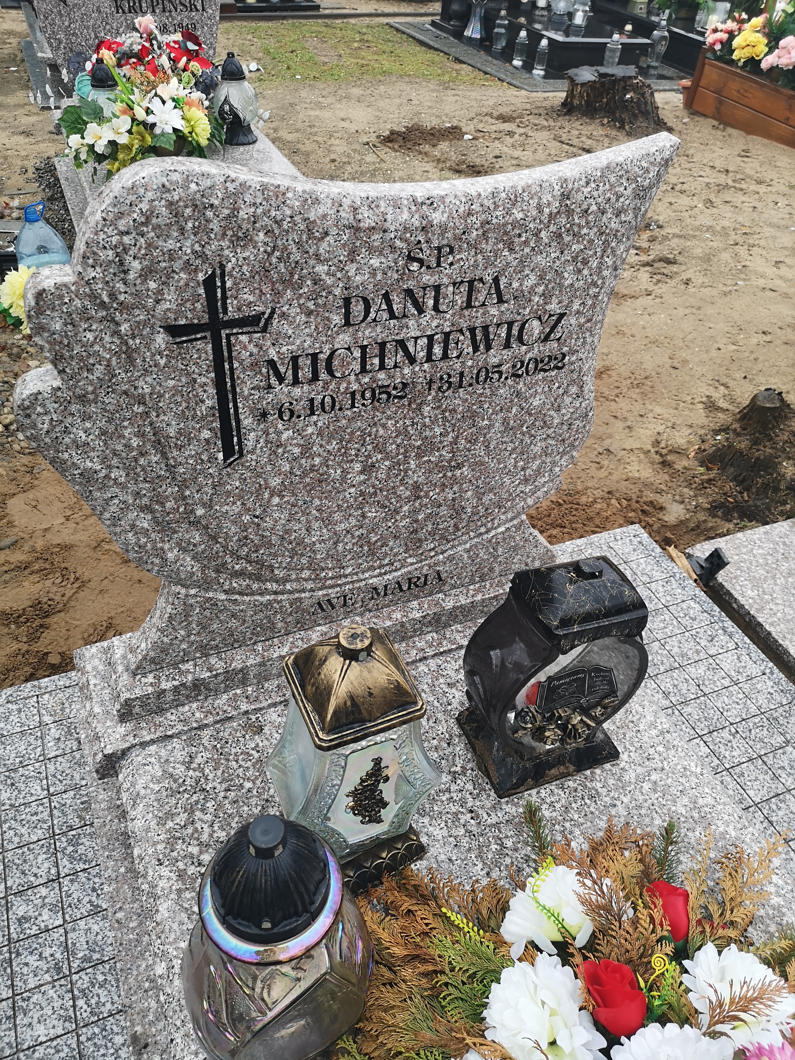 Danuta Michniewicz 1952 Łobez - Grobonet - Wyszukiwarka osób pochowanych