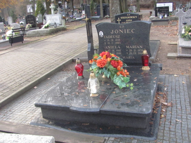 Grób Aniela Joniec