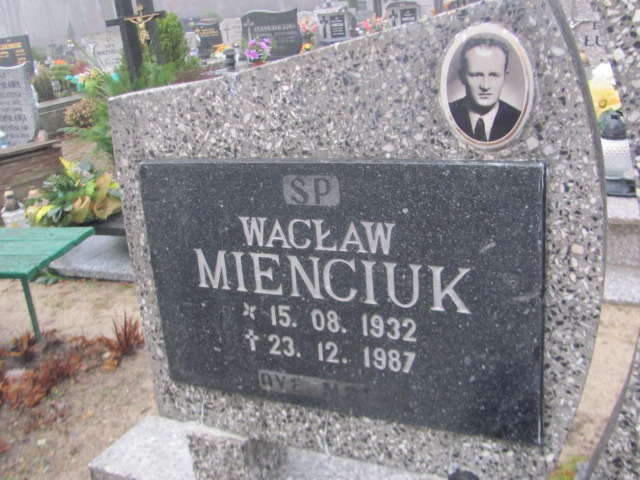 Wacław Mienciuk 1932 Łobez - Grobonet - Wyszukiwarka osób pochowanych
