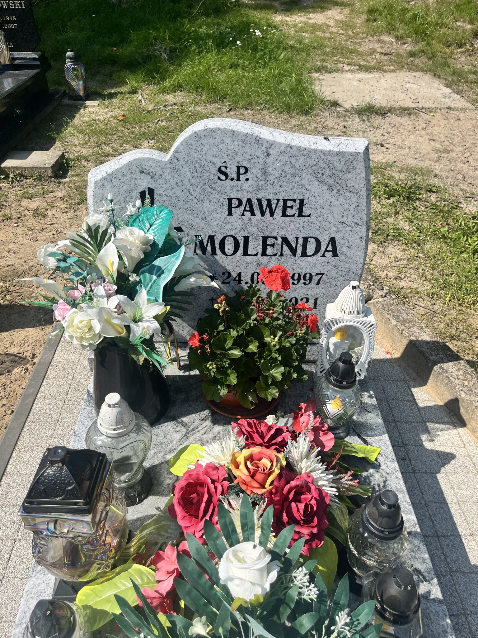 Paweł Molenda 1997 Łobez - Grobonet - Wyszukiwarka osób pochowanych